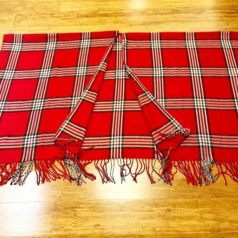 Oleg Cassini O.C. red white & black plaid long wrap blanket scarf w fringe 66